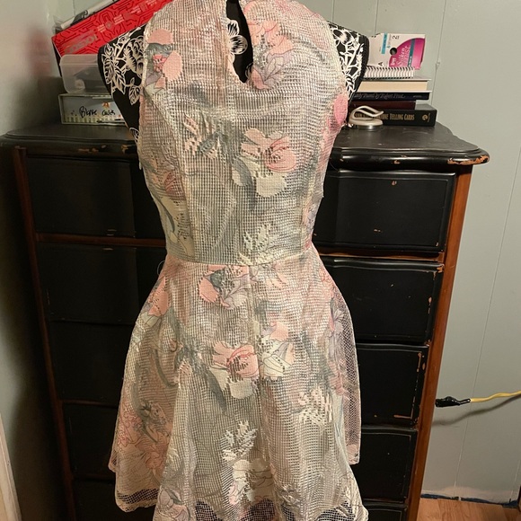 new never worn - Picture 4 of 6